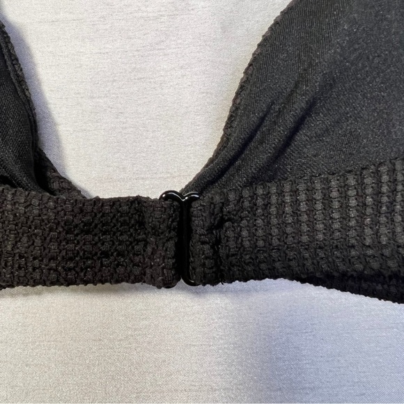 PROJECT GAP - NWT Black Recycled Knotted-Front Bikini Top - Size Medium - Picture 3 of 6